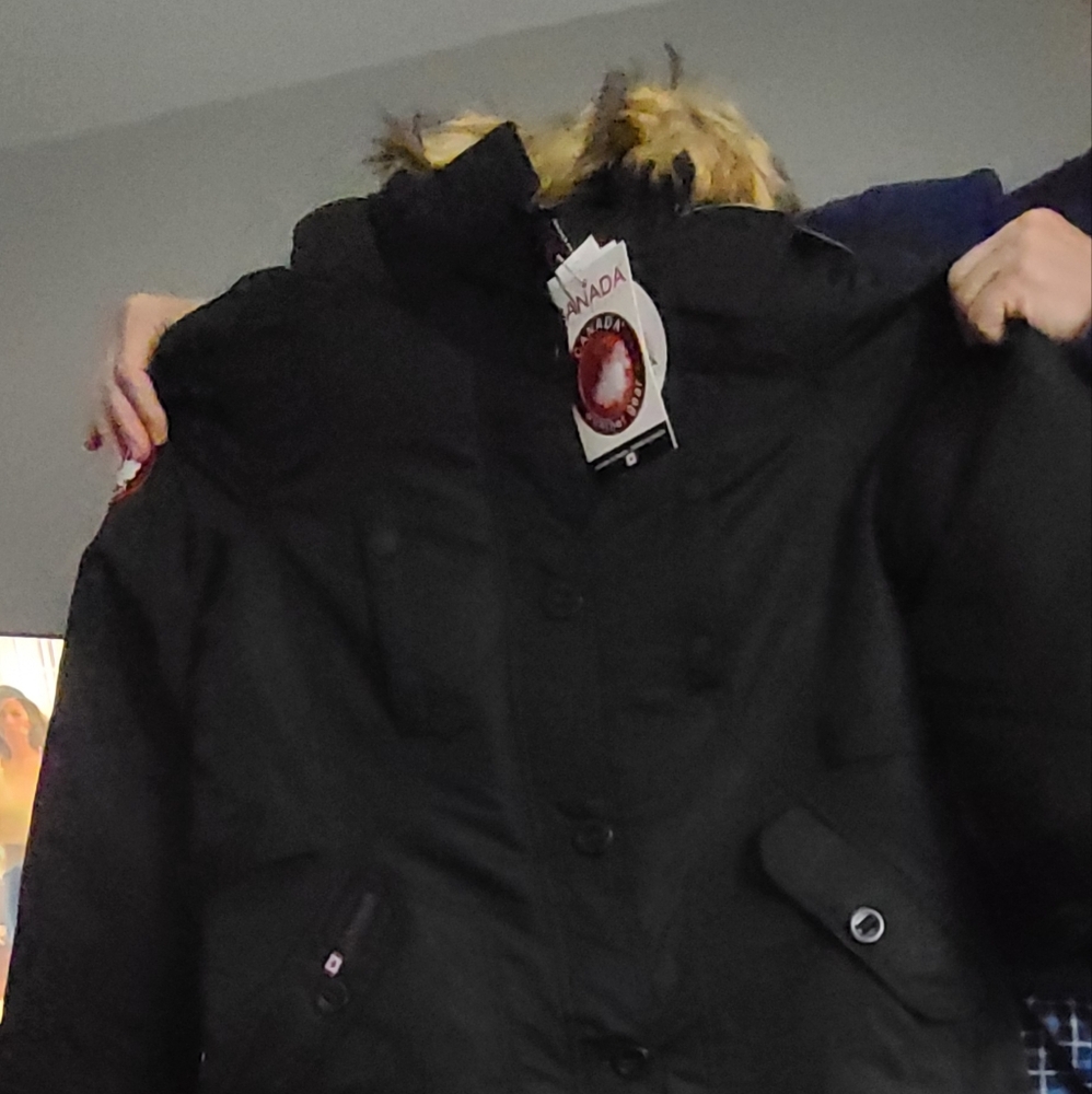 Canada Weathergear Women's Long Winter jacket large